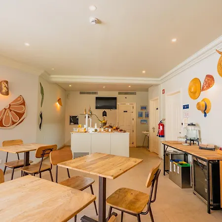 Jardim Da Lapa By Shiadu Lisbon