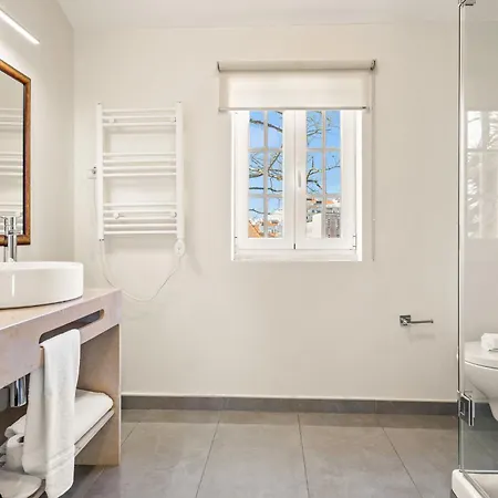 Jardim Da Lapa By Shiadu Lisbon